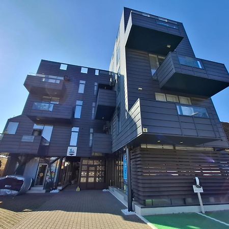 Apartments Steel Residence- Tesla Drive Experience Timisoara Exterior photo