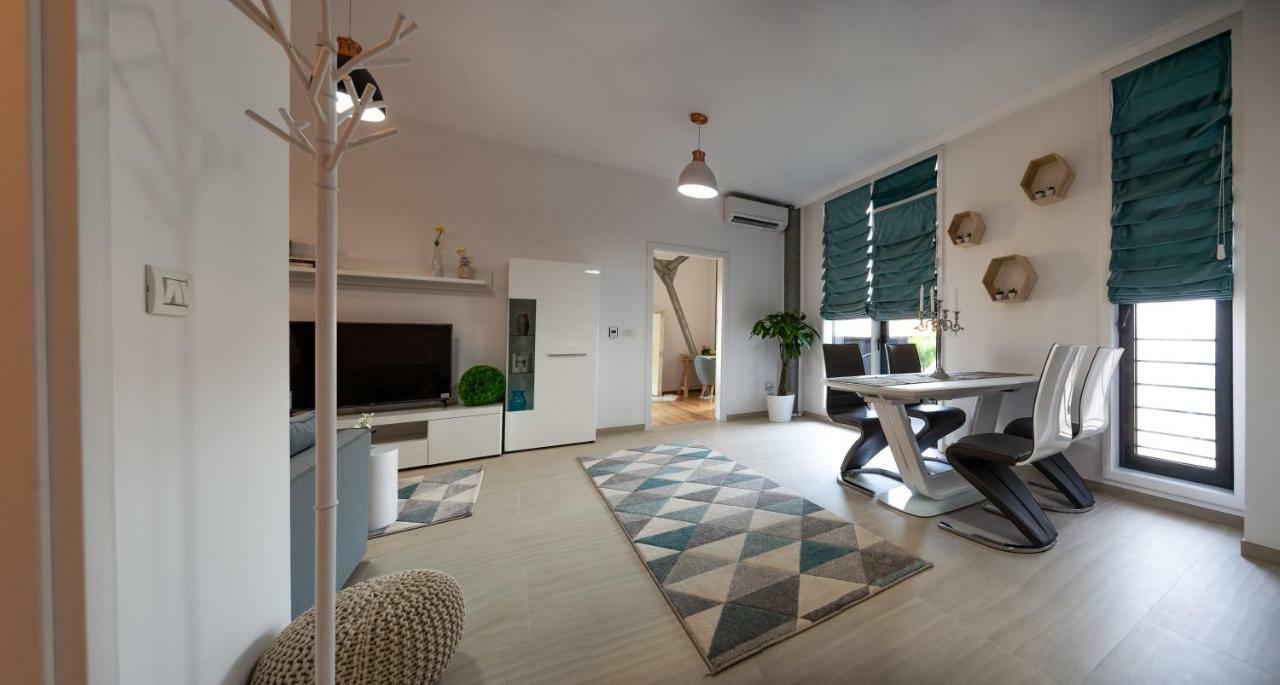 Apartments Steel Residence- Tesla Drive Experience Timisoara Exterior photo