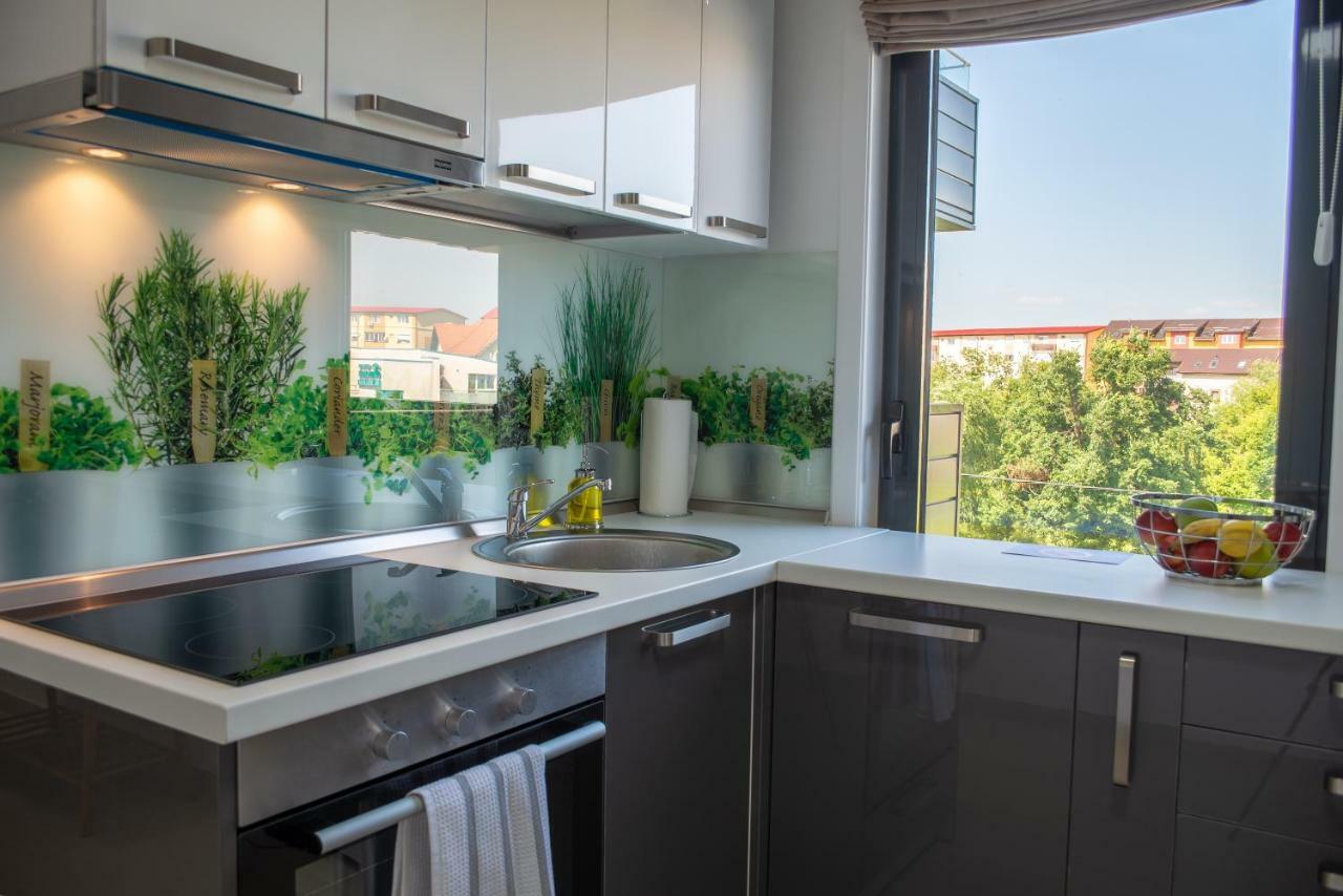 Apartments Steel Residence- Tesla Drive Experience Timisoara Exterior photo